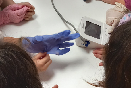 LH1eko ikasleak "Gorputzaren sekretuak" izeneko proiektua lantzen ari dira, eta hainbat bisita izan ditugu azken boladan.