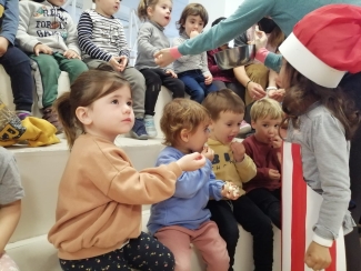 Orioko Herri Ikastolako zirku emanaldia. Tximeleta zirkua, HH4
