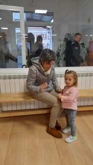 Gurasoak eta familiak Orioko Herri Ikastolan.