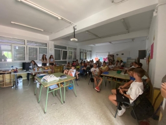 DBHko ikasleak LHan euskara pantailetan proiektuan sortutako lanak aurkezten5