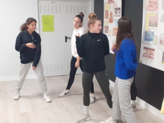 Orioko Herri Ikastolako DBHko ikasleak okzitandarrekin