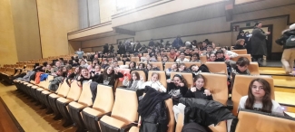 Orioko Herri Ikastolako ikasleak orkestra sinfonikoaren egoitzan.