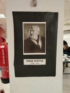 Oteitzaren erakusketa.
